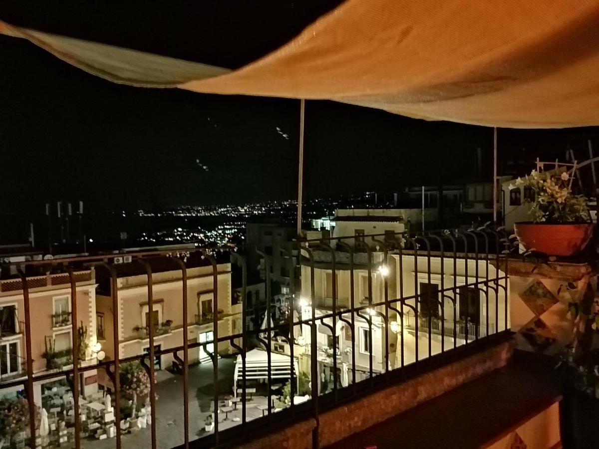 Aly Art Apartment Taormina Duomo, Gulf & Etna View Exteriör bild
