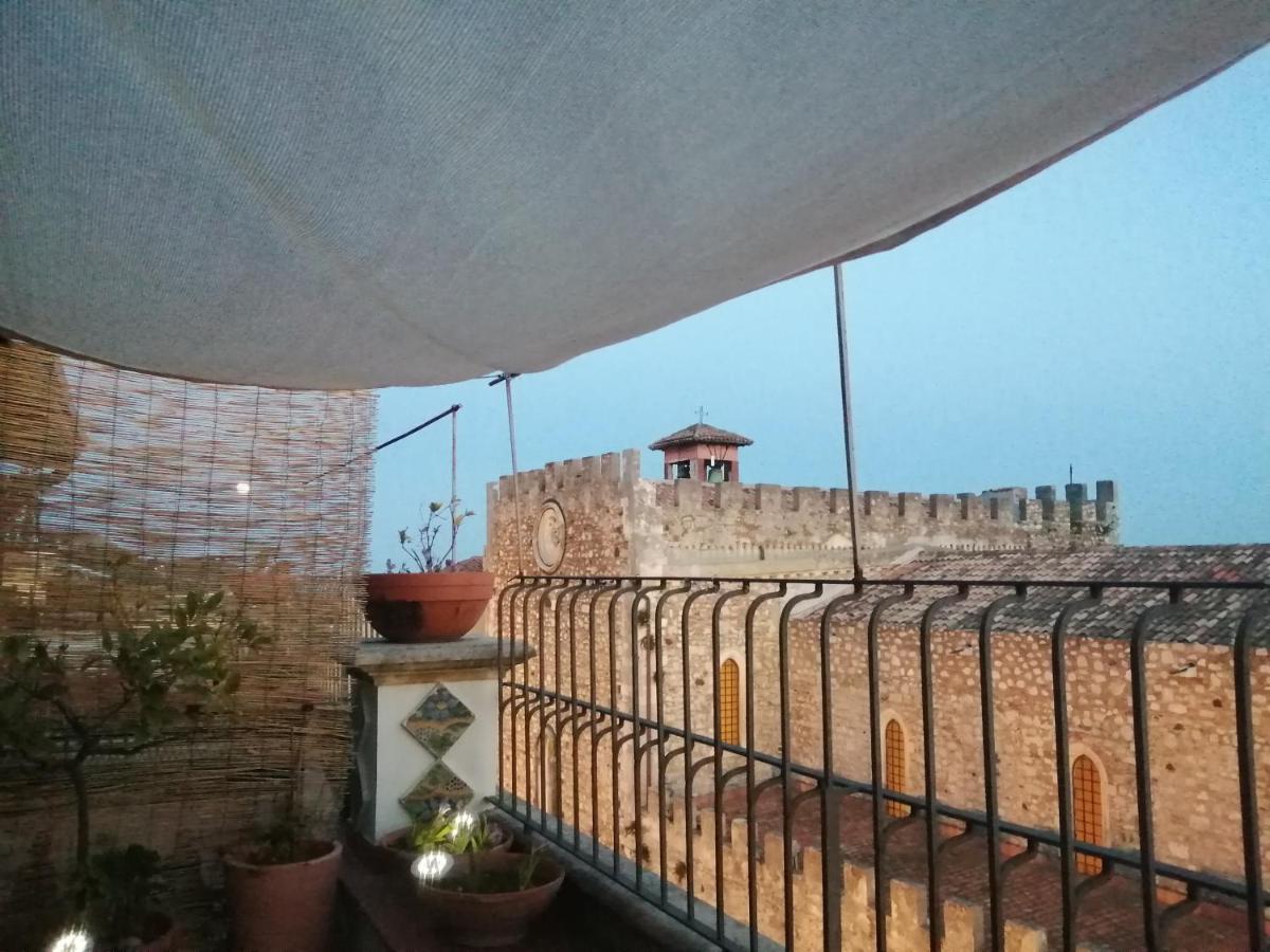 Aly Art Apartment Taormina Duomo, Gulf & Etna View Exteriör bild