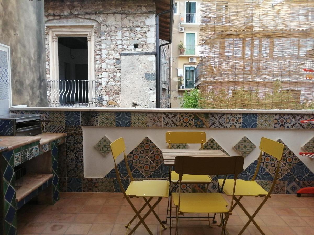 Aly Art Apartment Taormina Duomo, Gulf & Etna View Exteriör bild