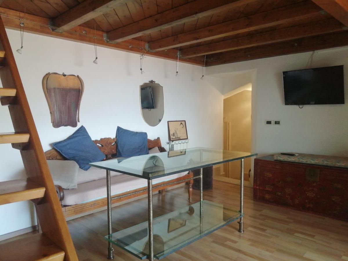 Aly Art Apartment Taormina Duomo, Gulf & Etna View Exteriör bild