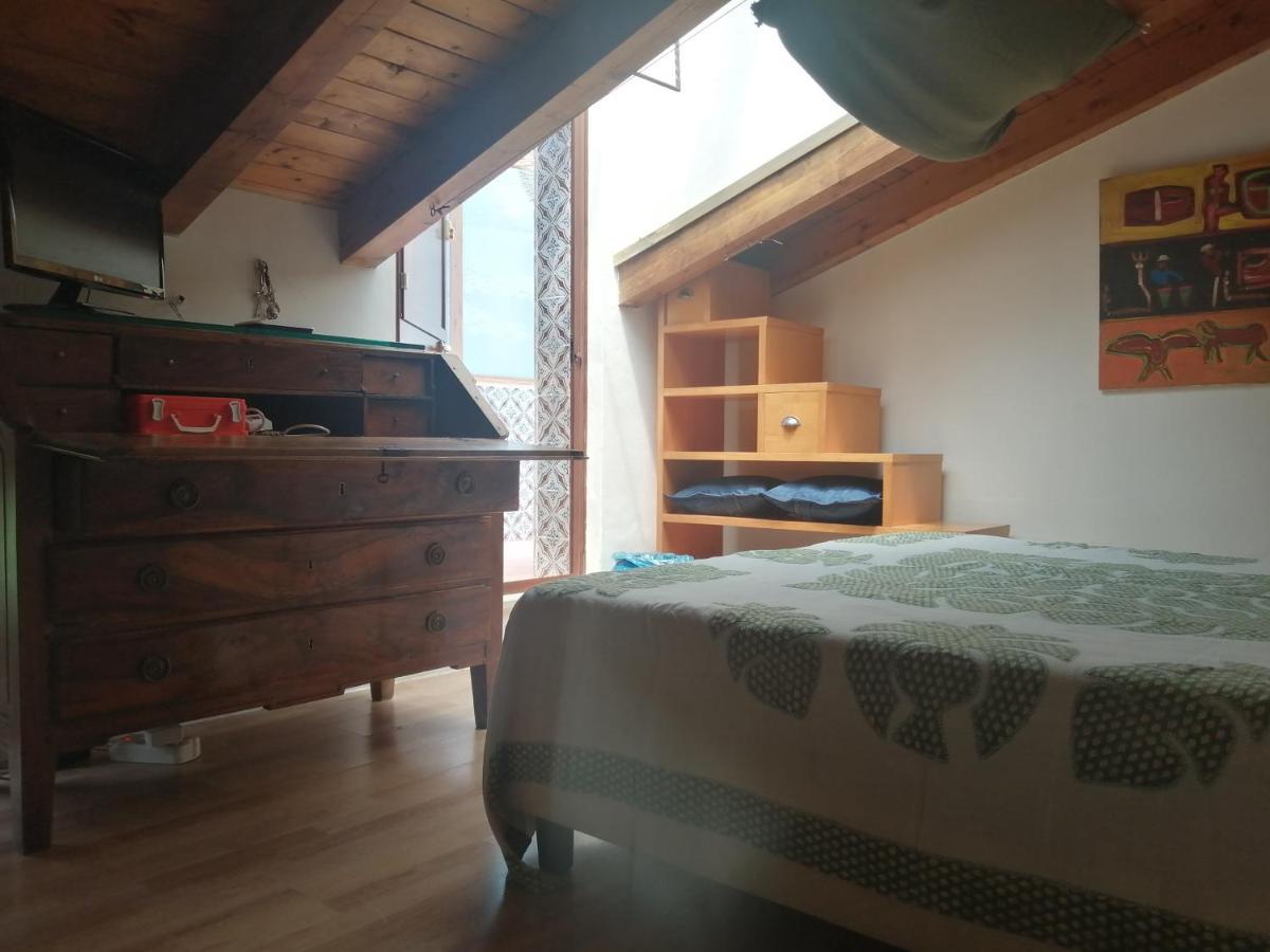 Aly Art Apartment Taormina Duomo, Gulf & Etna View Exteriör bild